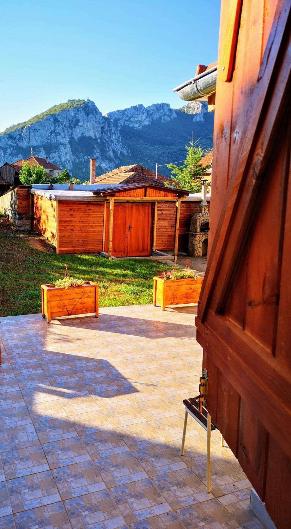 Konak -Guest House -Ramonda Serbika Nis Luaran gambar